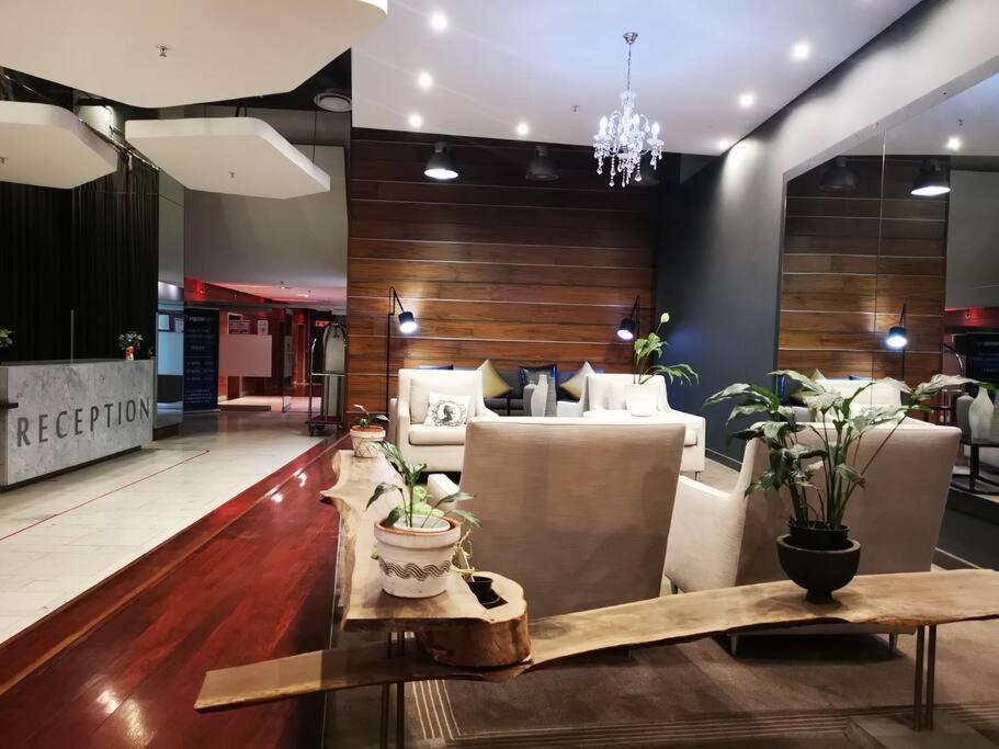 1007-Stunning Studio Apt With Incredible Joburg Views 요하네스버그 외부 사진